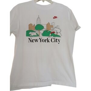 Nike New York City NYC Shirt Adult M City Skyline Central Park White T-Shirt